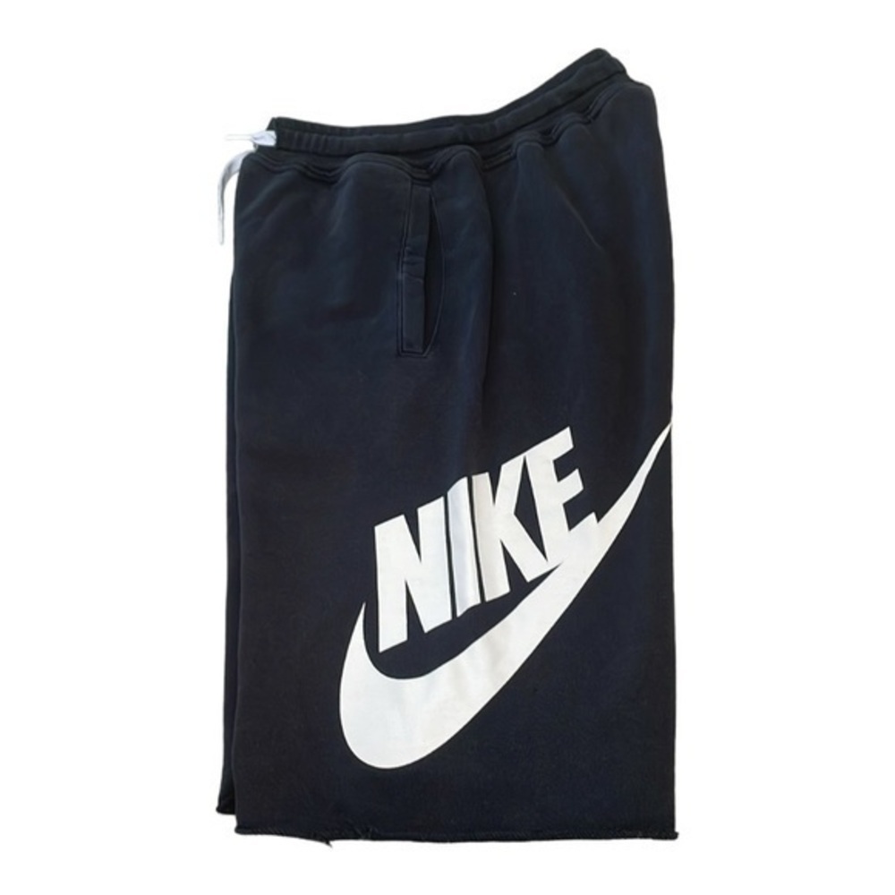 NIKE | YOUTH BOYS BLACK NIKE LOGO DRAWSTRING SHORTS, SIZE LARGE